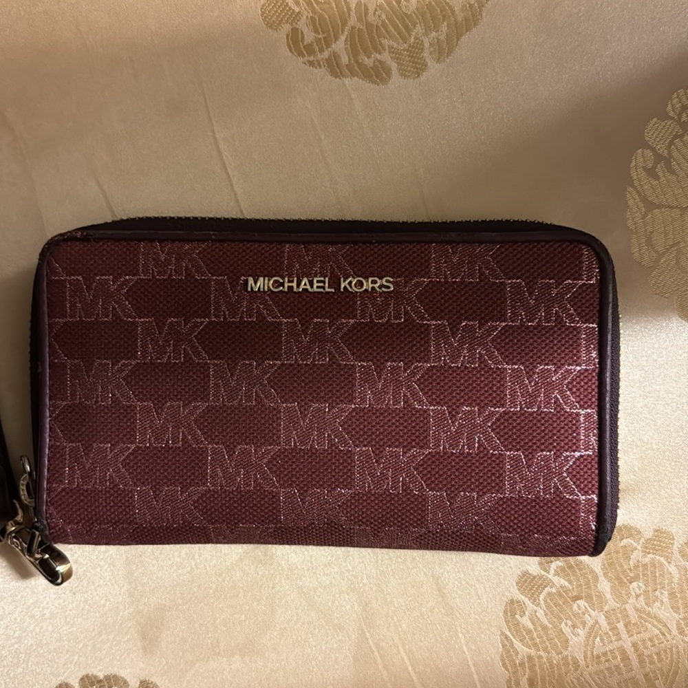 Michael Kors wallet - Picture 3 of 6